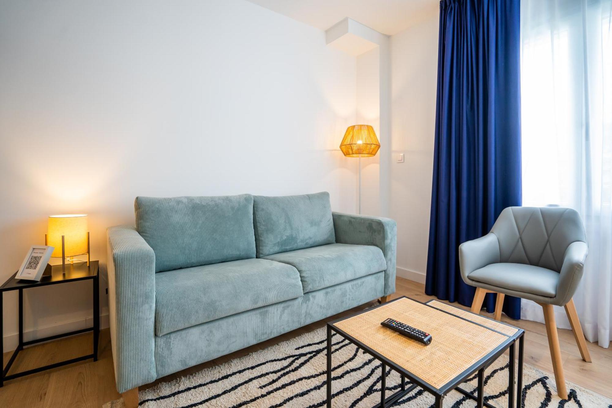 Abba Apartments Playa De Gros Сан-Себастьян Экстерьер фото