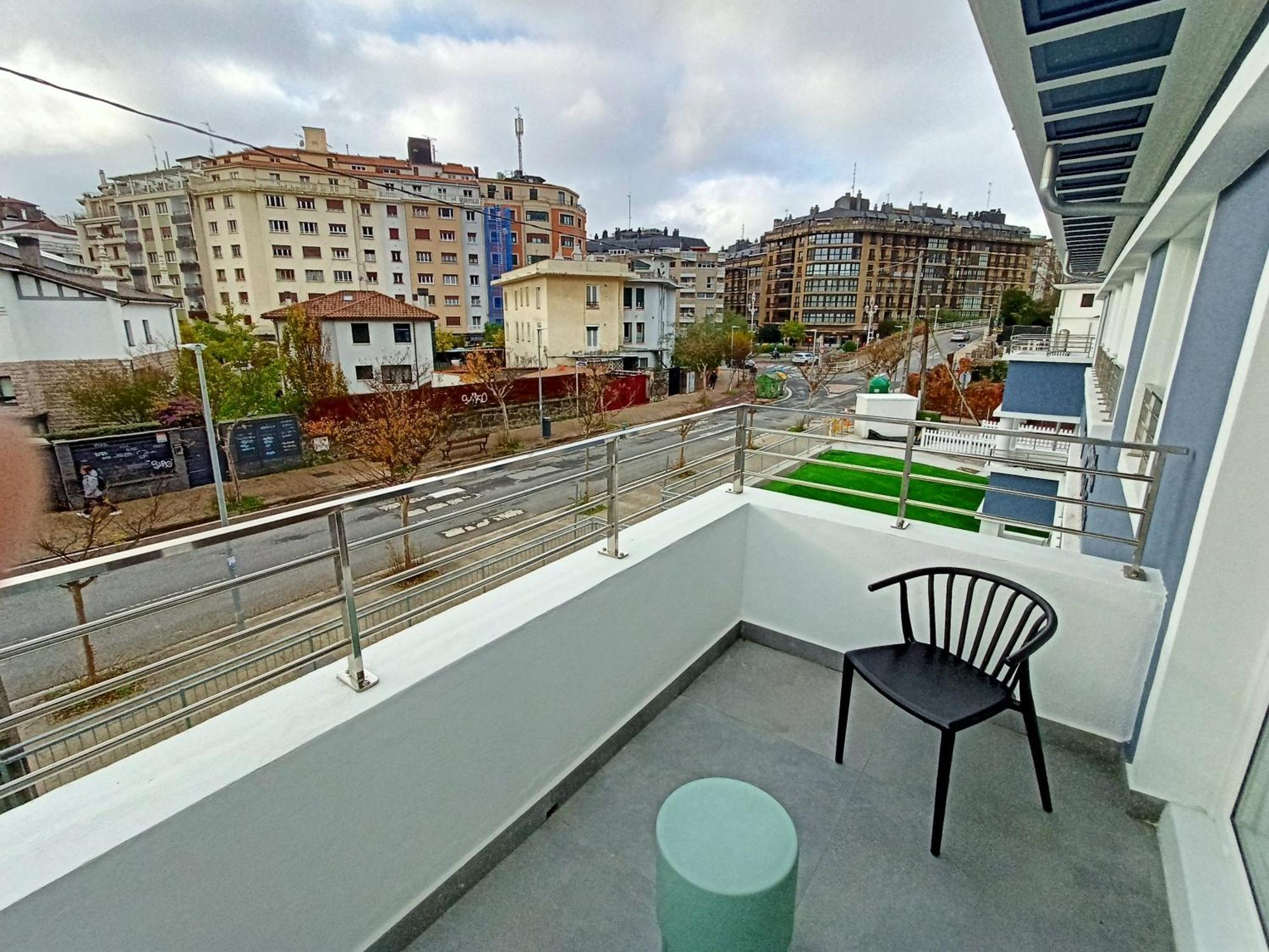 Abba Apartments Playa De Gros Сан-Себастьян Экстерьер фото